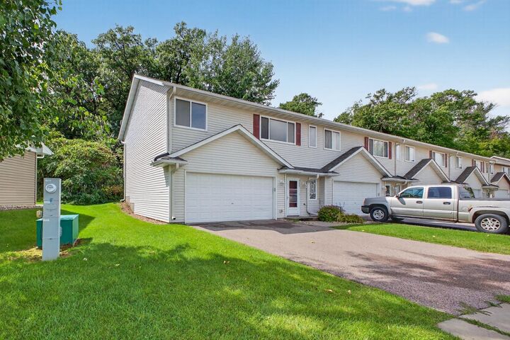 Property Photo: 998 Hewitt Boulevard MN 55066