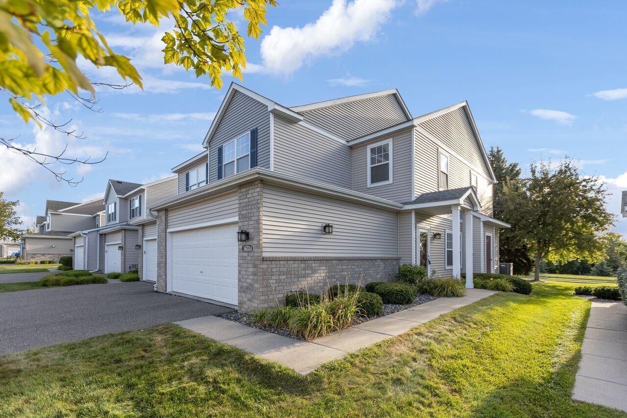 Property Photo:  16314 70th Avenue N  MN 55311