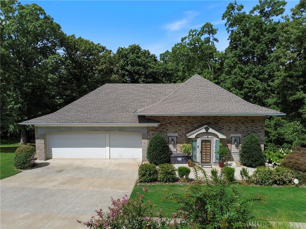 Property Photo: 8793 Apple Glen Drive AR 72756