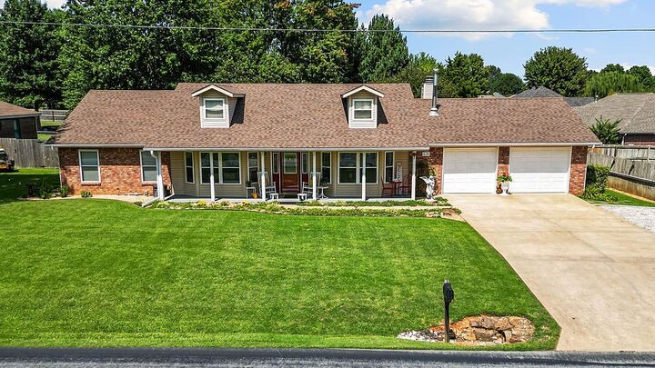 418 Robinson Avenue  Lowell AR 72745 photo