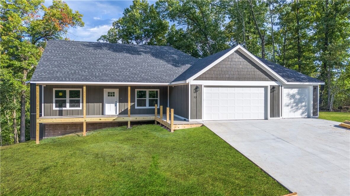 Property Photo:  13 Pickering Drive  AR 72714 