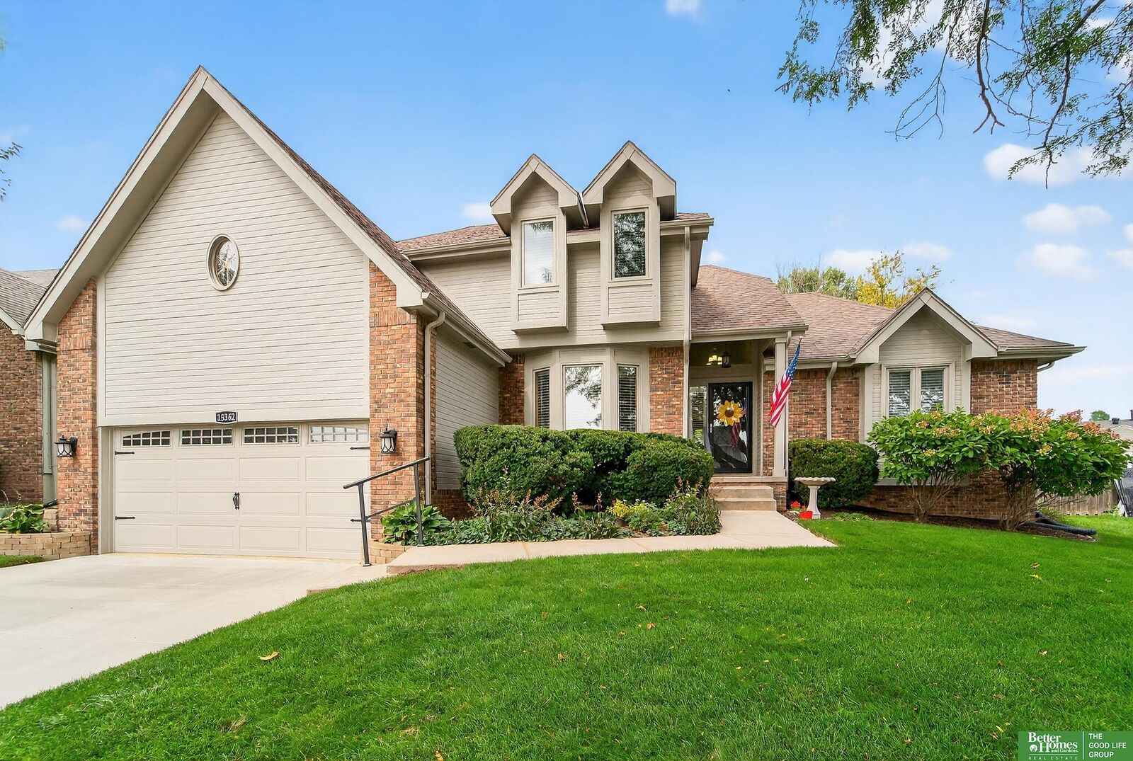Property Photo: 15362 Grant Street NE 68116