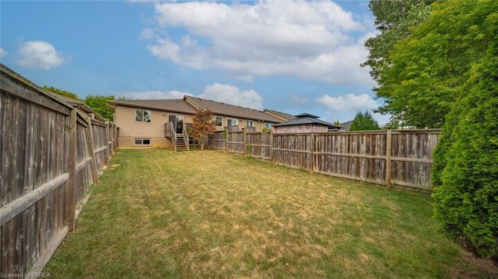 Property Photo: 12 Steed Court ON N3S 0B7