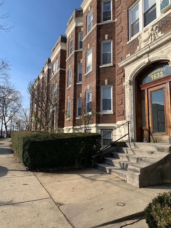 Property Photo:  1633 Commonwealth Ave 1  MA 02135 