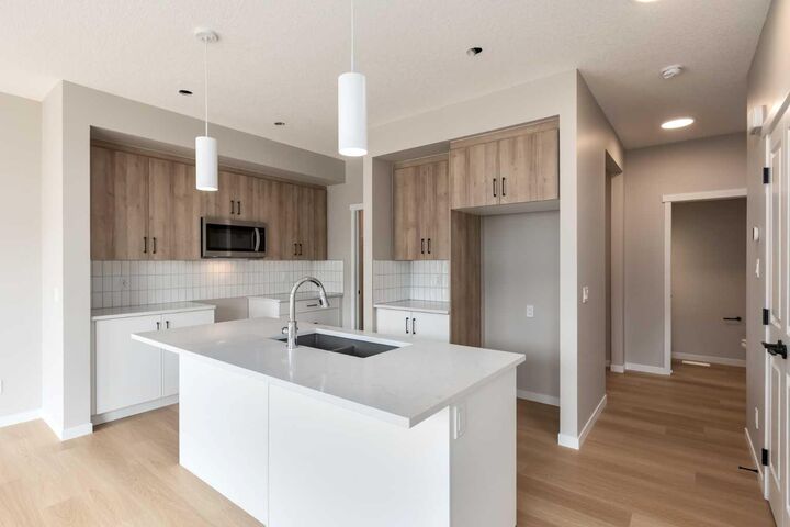 Photo de la propriété:  109 Monterey Place SE  AB T1V 0K3 