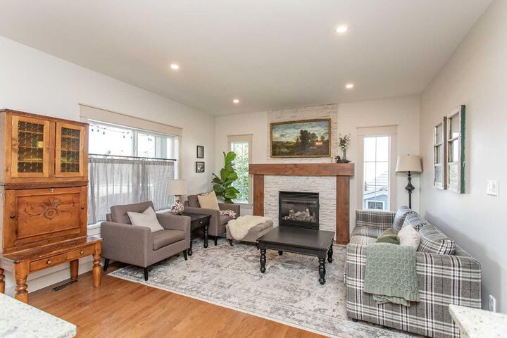 Property Photo: 32 Carter Close AB T4P 0G5