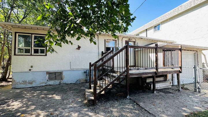 Property Photo:  282 1 Street W  AB T0J 0Y4 