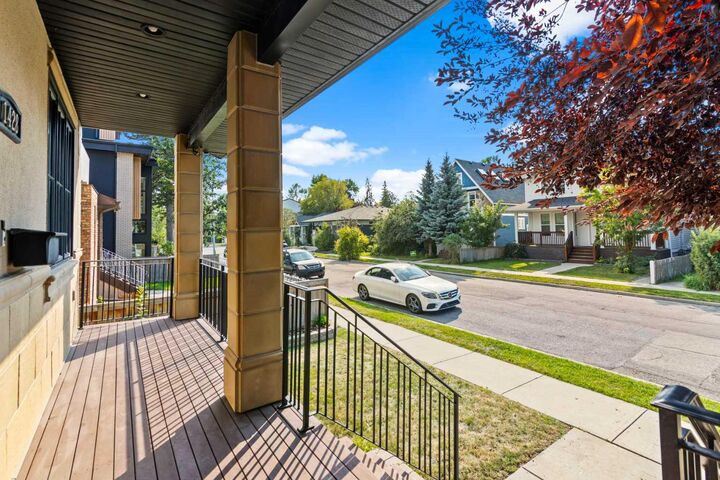 Photo de la propriété: 1428 2A Street NW AB T2M 2X4