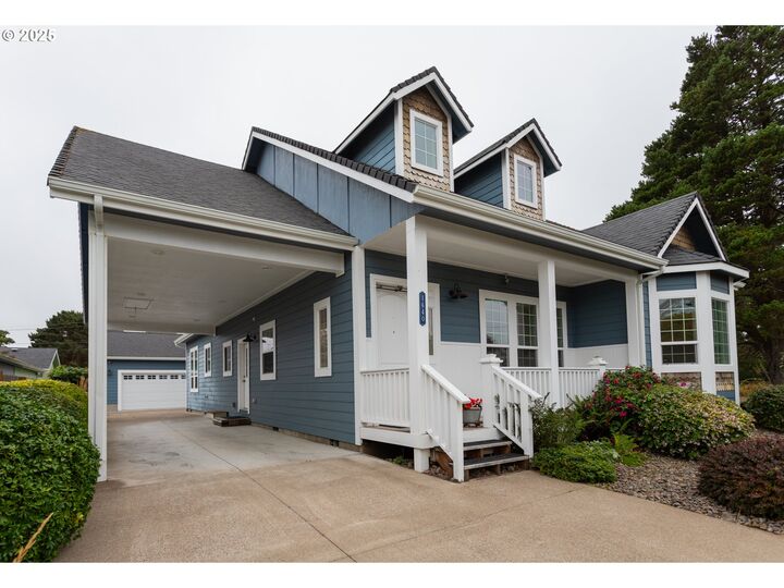 Property Photo: 1640 17th St OR 97439