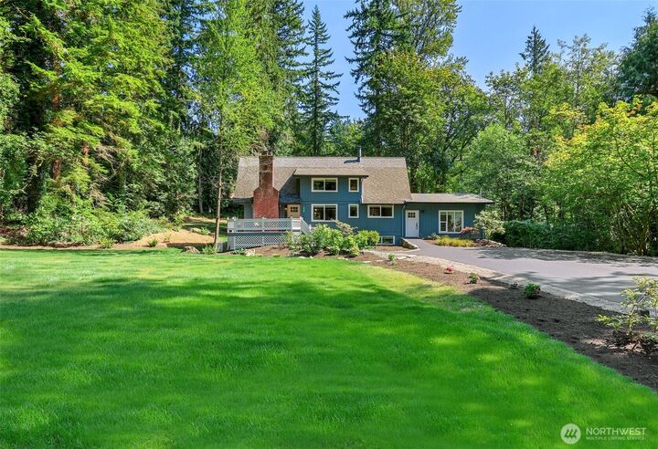 14530  262nd Avenue SE  Issaquah WA 98027 photo