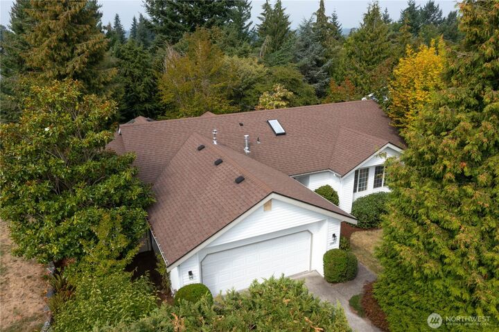 Property Photo:  3907  Aaron Court  WA 98226 