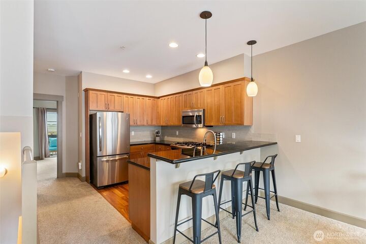 Property Photo: 2115 201st Place SE L2 WA 98012