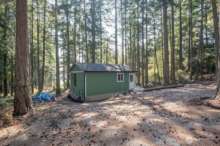 Property Photo: 142 E Henni Road WA 98277