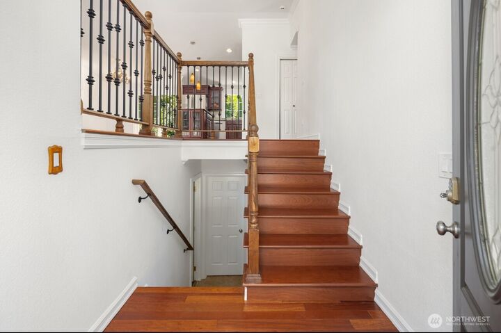 Property Photo:  11004  100th Avenue NE  WA 98033 
