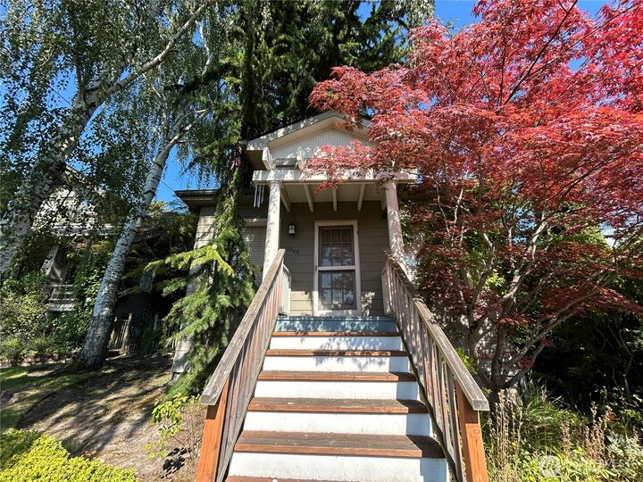 2500 & 2502  Minor Avenue E  Seattle WA 98102 photo