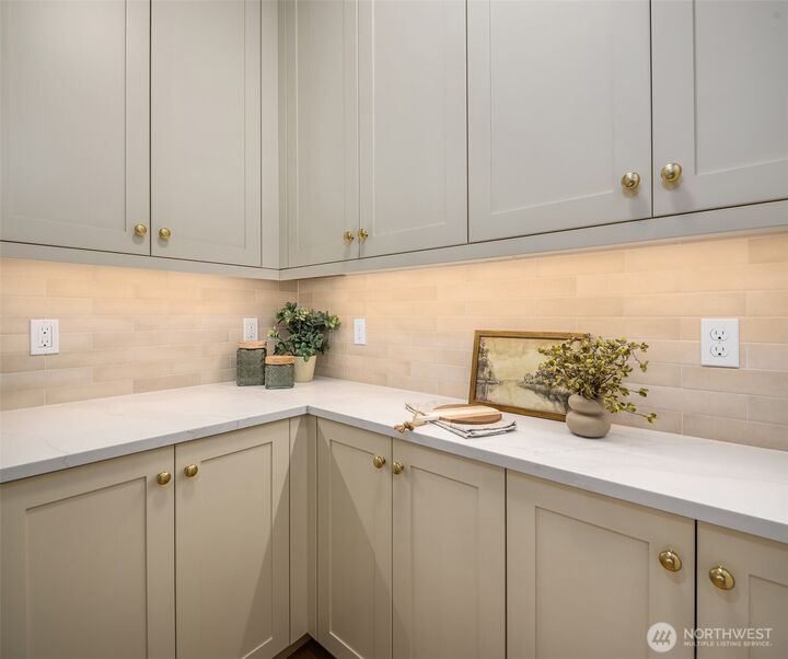 Property Photo: 2012 9th Street W WA 98033