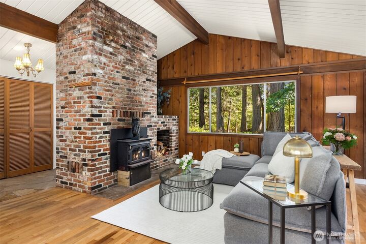 Property Photo:  5836  Battle Point Drive NE  WA 98110 