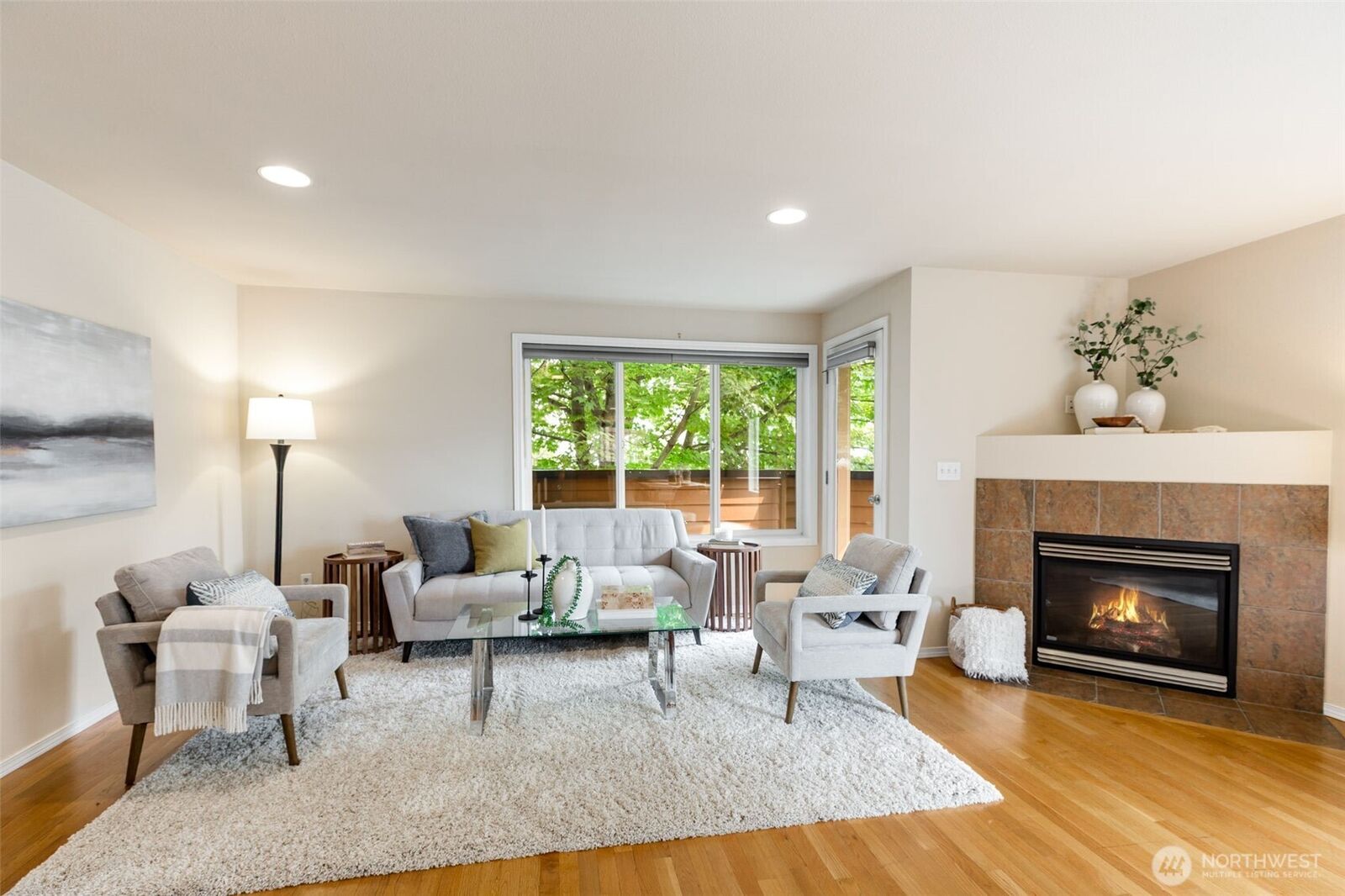 Property Photo:  11209  Greenwood Avenue N A  WA 98133 