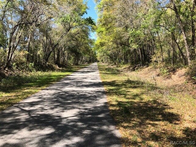 Property Photo: 2001 N Hwy 41 Highway FL 34453