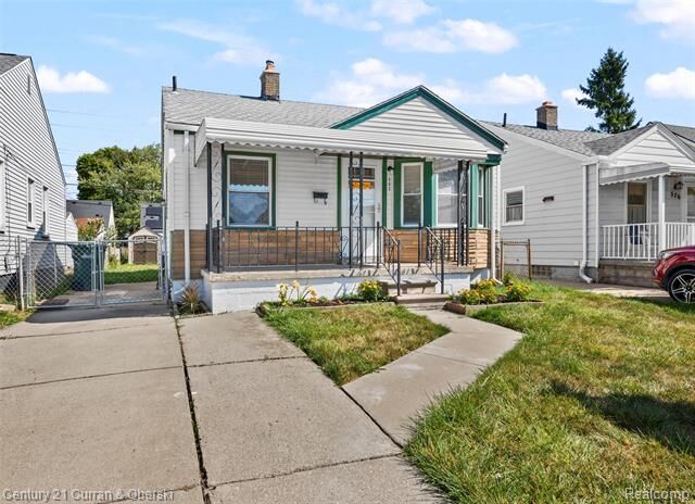 Property Photo: 582 Mill Street MI 48146