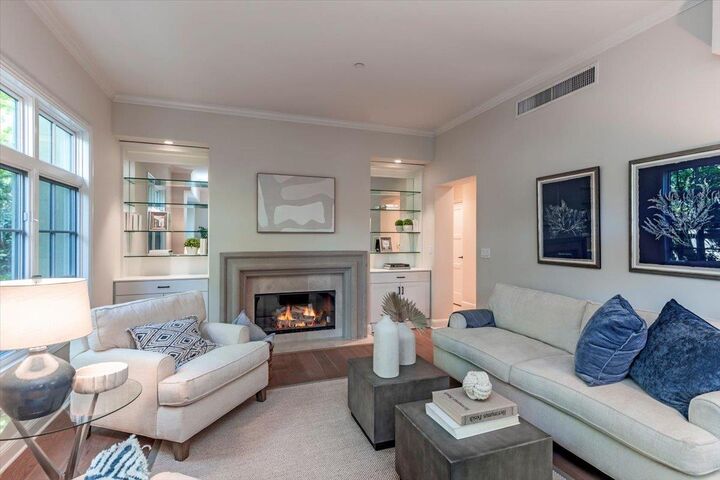Property Photo: 555 Byron Street 104 CA 94301