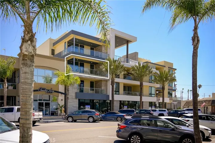 Property Photo: 414 Main Street 330 CA 92648