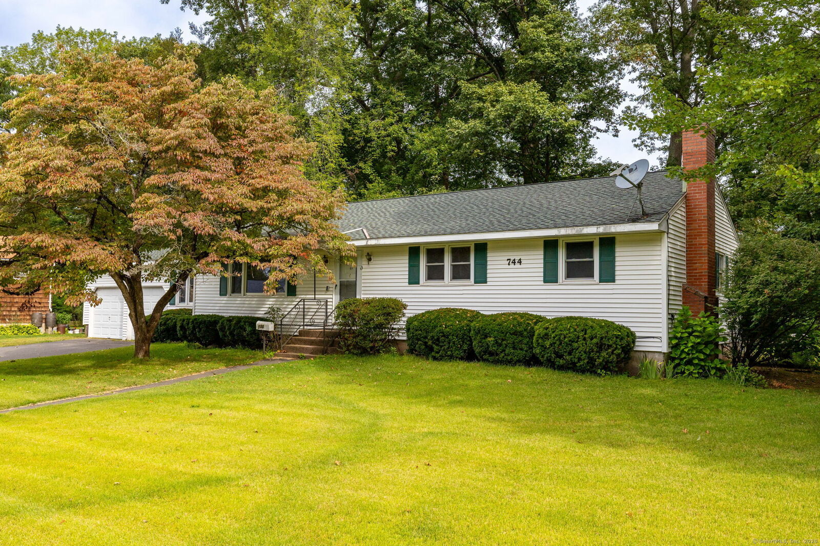 Property Photo: 744 Brewer Street CT 06118