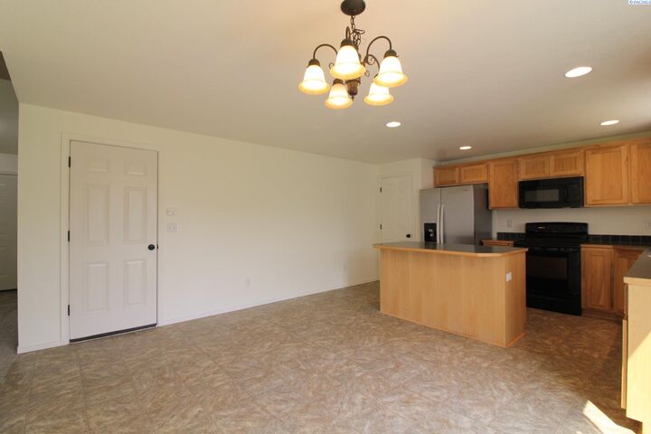 Property Photo: 5404 Coolidge Court WA 99301