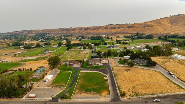 Property Photo:  27907 S 959 Pr SE  WA 99338 