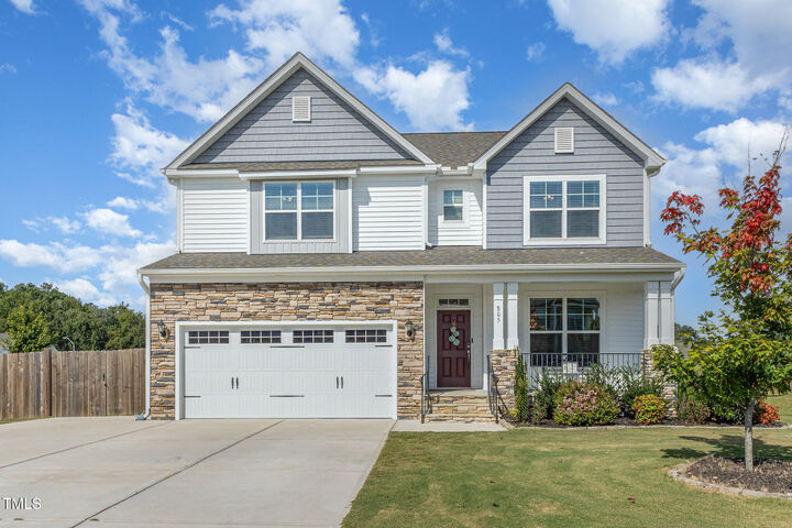 Property Photo: 805 Meadow Ford Way NC 27592