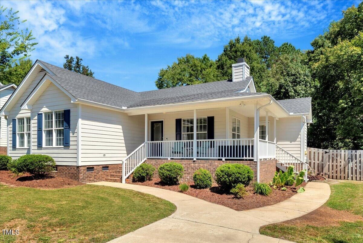 Property Photo: 2038 Ferbow Street NC 27522