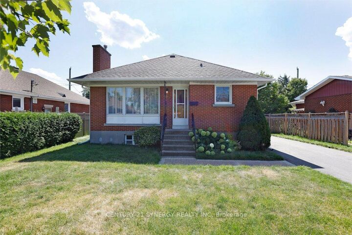 Property Photo:  564 Alesther Street  ON K1K 1J3 
