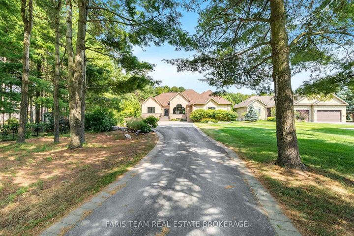 Property Photo: 1609 Wedgewood Drive ON L9Z 1R8