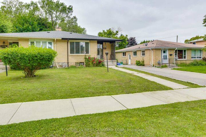 Property Photo: 207 Cairn Street ON N5Z 3W6