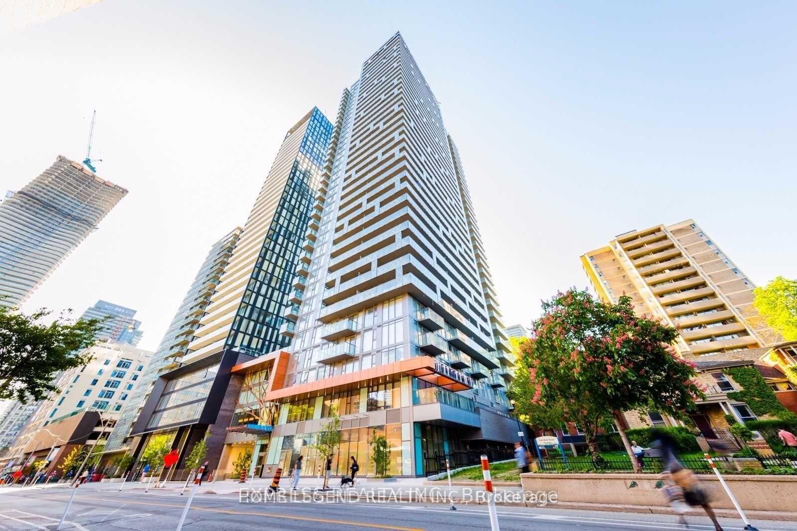 Property Photo:  50 Wellesley Street E 3302  ON M4Y 1G2 