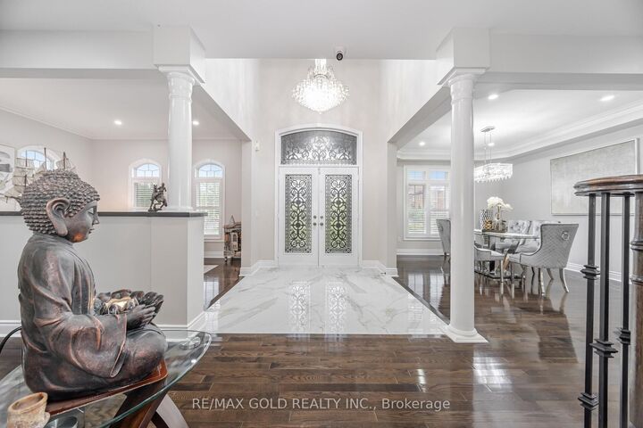 Property Photo: 2 Belleville Drive ON L6P 1V7