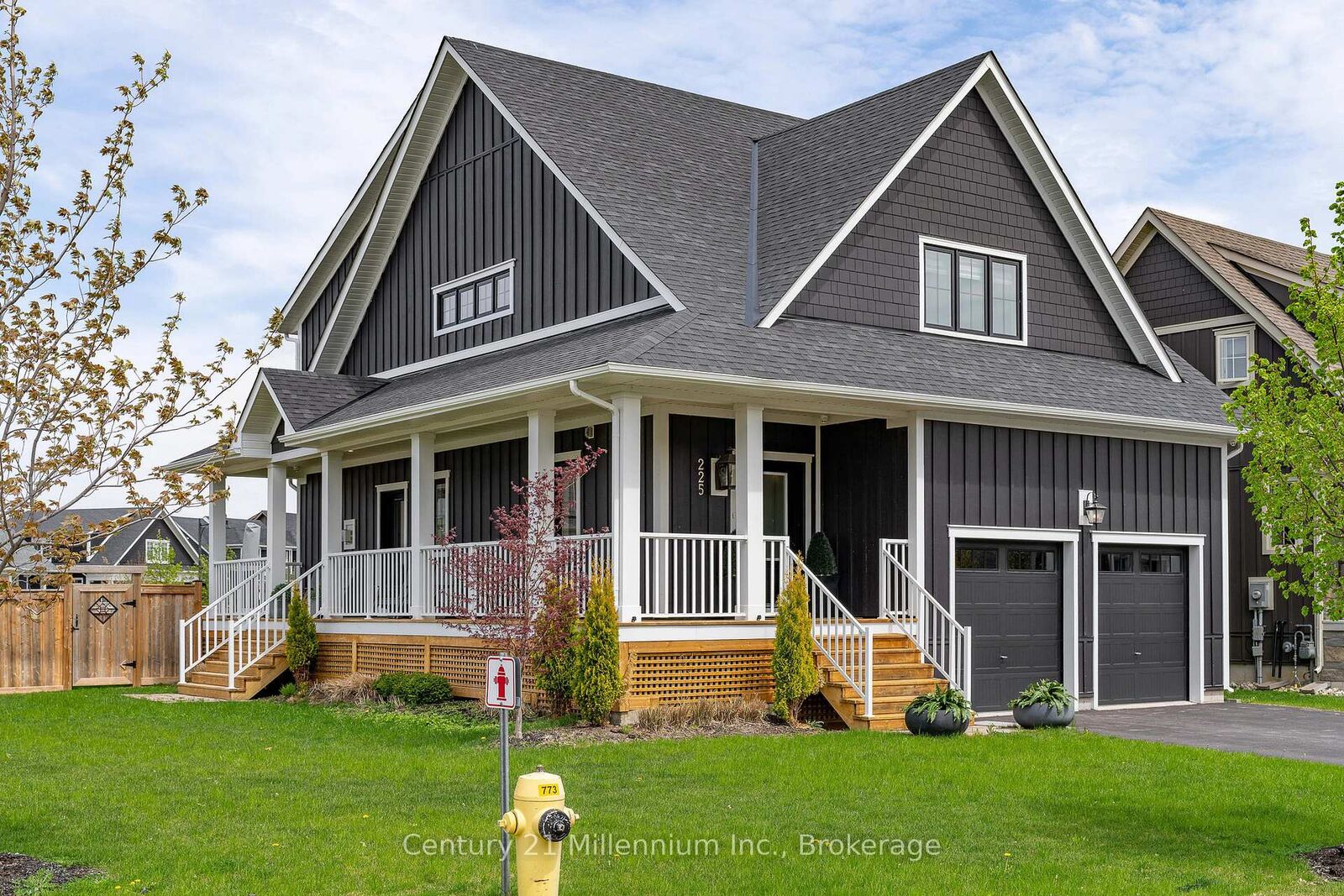 Property Photo:  225 Yellow Birch Crescent  ON L9Y 0Z3 