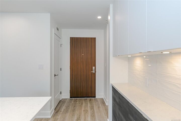 Property Photo: 1628 Store St 715 BC V8W 0H1