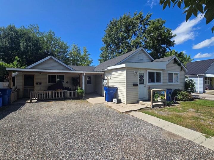 Property Photo:  31 First Street  ON N8A 3P8 