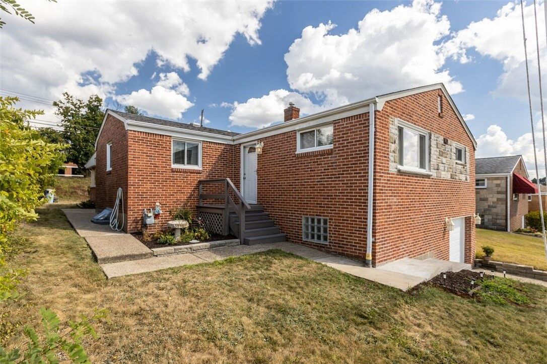 Property Photo: 133 Eileen PA 15227