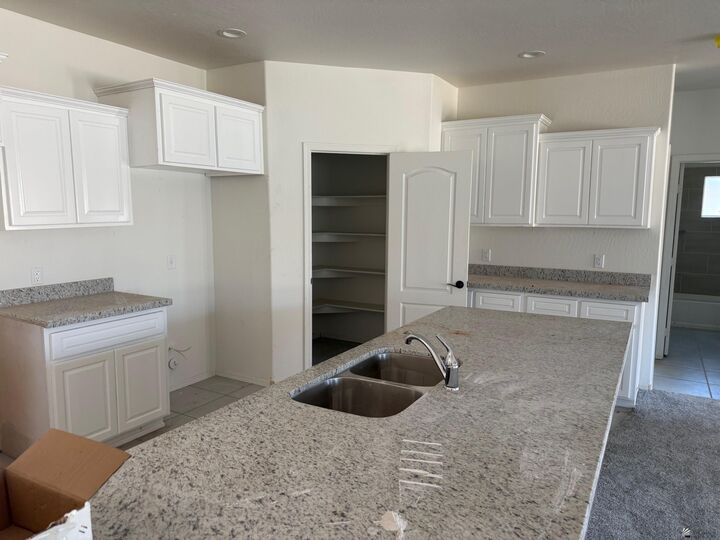 Property Photo: 7368 E 44 Ln AZ 85365