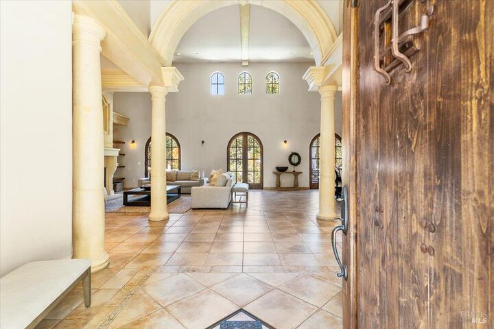 Property Photo:  913 Turnberry Court  CA 95492 