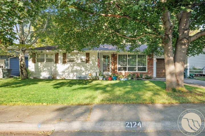 Property Photo: 2124 Dahlia Lane MT 59102