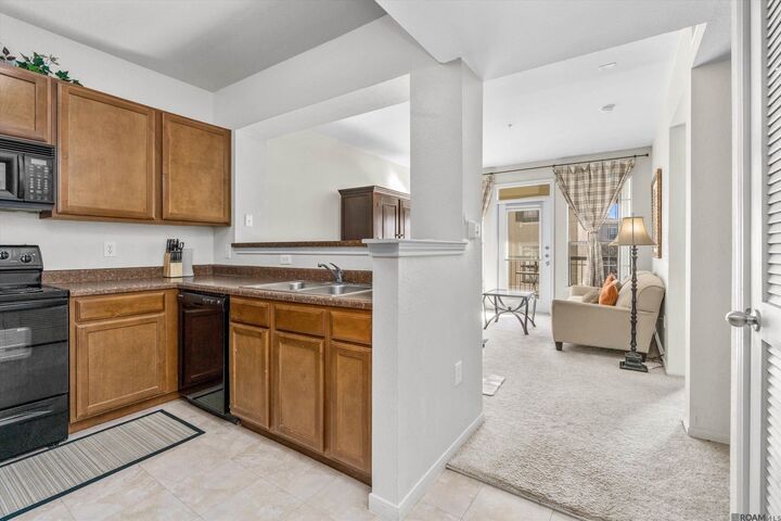 Property Photo: 6765 Corporate Boulevard #6210 LA 70809