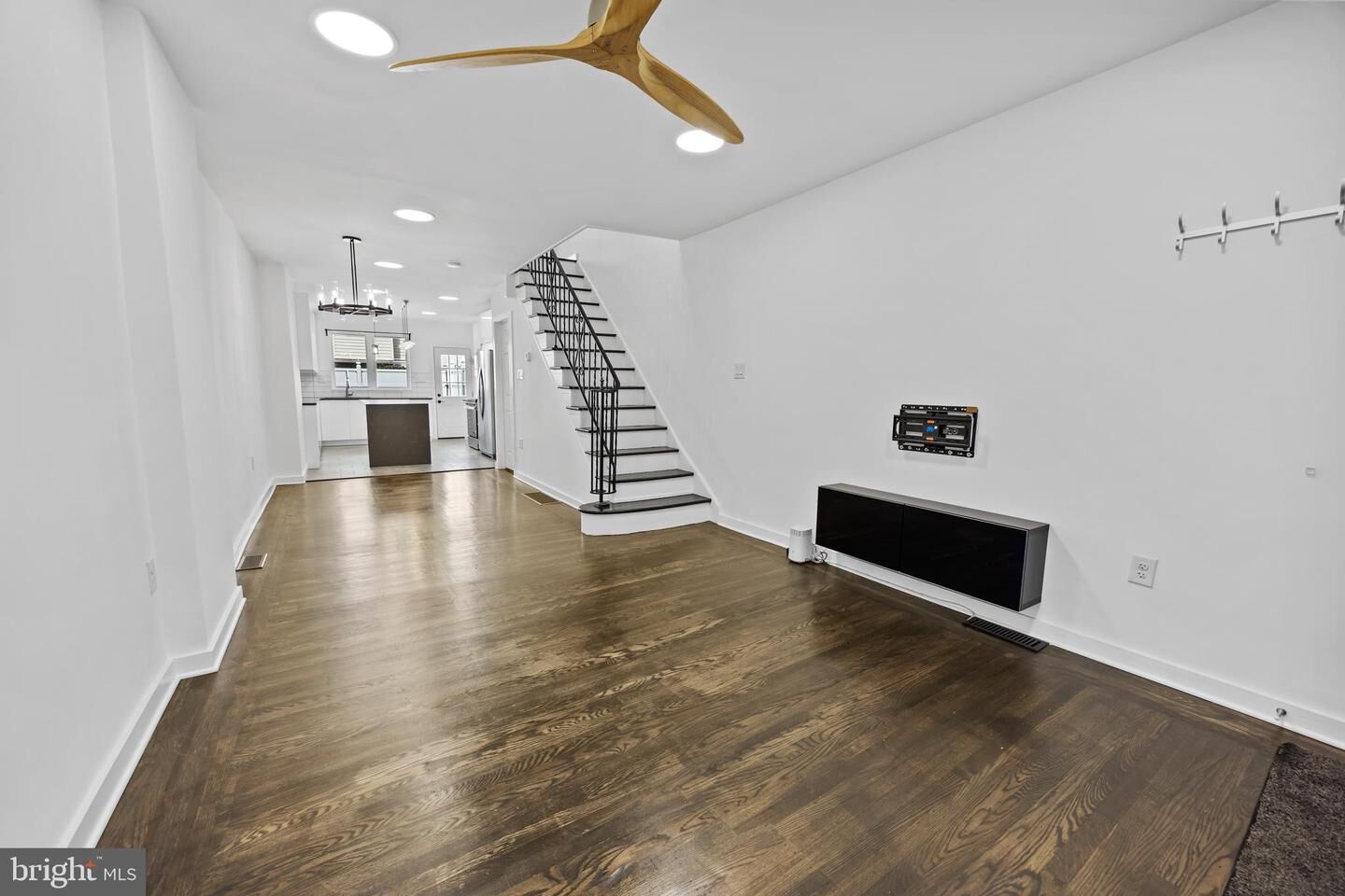 Property Photo:  2828 Almond Street  PA 19134 
