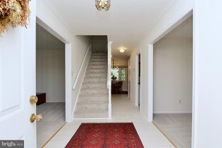 Property Photo: 4768 Farndon Court VA 22032