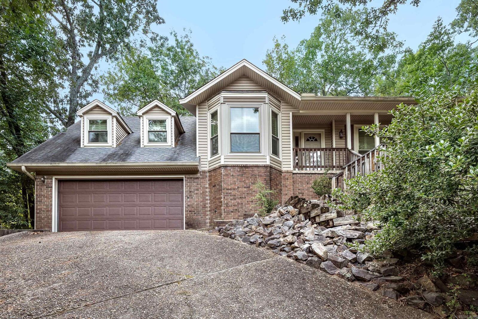 Property Photo: 13224 Pompano Dr AR 72211