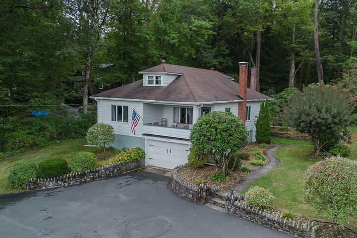 Property Photo:  145 Ligonier Pike  PA 15905