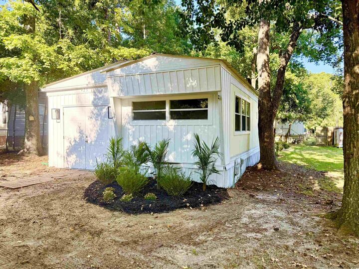 Property Photo:  429 East Surfwind Dr.  SC 29576 