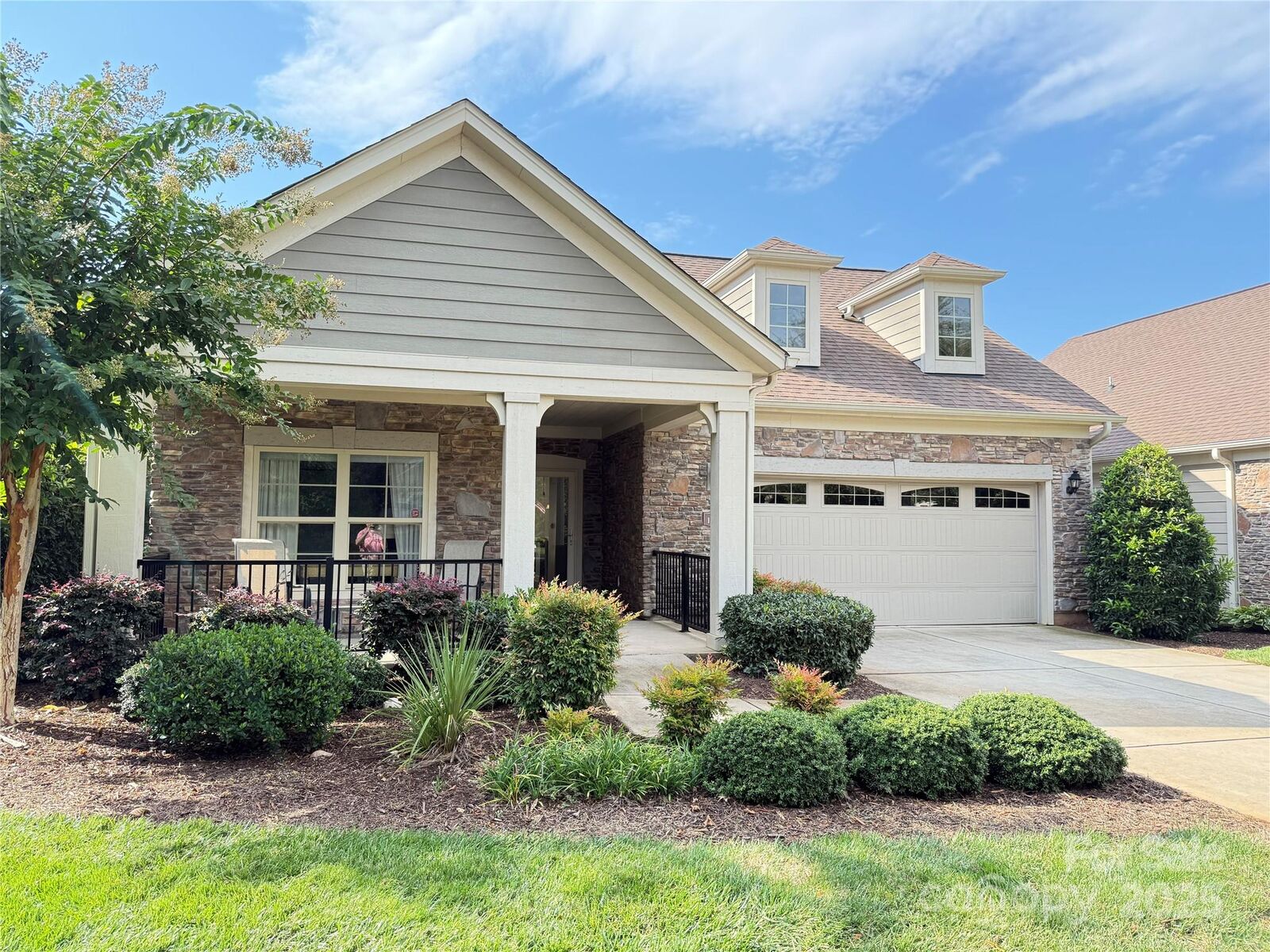 Property Photo: 106 Cambria Place NC 28117